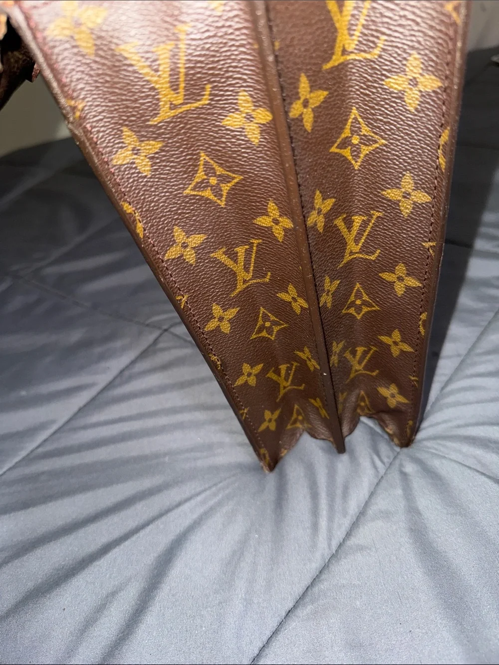 Louis Vuitton Monogram Canvas Briefcase in Brown with Gold Hardware